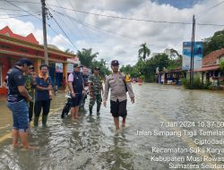 Polres Mura dan Polsek Jayaloka Siaga Melakukan Pengecekan Lokasi Banjir