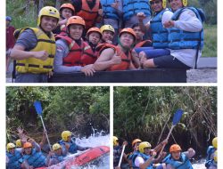 Kabag SDM Kompol JonRoni M Hasibuan, SH Menjajal Arum Jeram Selabung Reftino