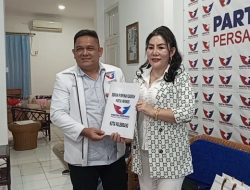 Ambil Formulir Pendaftaran Di DPD Partai Perindo, Fitriana Berharap Pencalonnya Sebagai Cawako Palembang Berjalan Lancar
