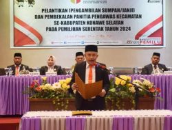 Bawaslu Konsel Resmi Lantik 75 Anggota Panwascam Pilkada 2024