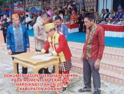 Usai Gelar Upacara Hardiknas, Pj Bupati Konawe Menyerahkan SK PPPK