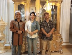 Fitriana SH Terima Kedatangan Ustadz Yayan Dan H. Khalid Dalam Rangka Silaturahmi