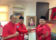 PDI Perjuangan Final Berikan B1 KWK untuk Yudhi-Nirna, Ishak Ismail Ucapkan Terimakasih