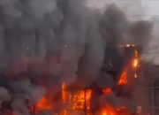 Mall The Park Kendari Terbakar