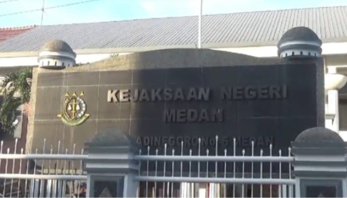 Keluarga Doris Memohon Kepada Jaksa Penuntut Umum untuk Memberikan Tuntutan yang Ringan Kepada Doris dan Riris