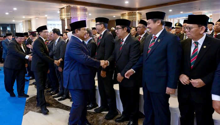 Presiden Prabowo Umumkan Kenaikan Gaji Hakim 280 Persen