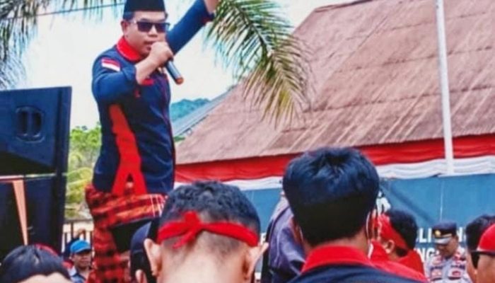 Ta’awuno Tolaki Sultra Beri Waktu Polres Konsel 3 x 24 Jam Menangkap Pelaku Pengrusakan Rumah Warga Desa Pamandati Kecamatan Lainea
