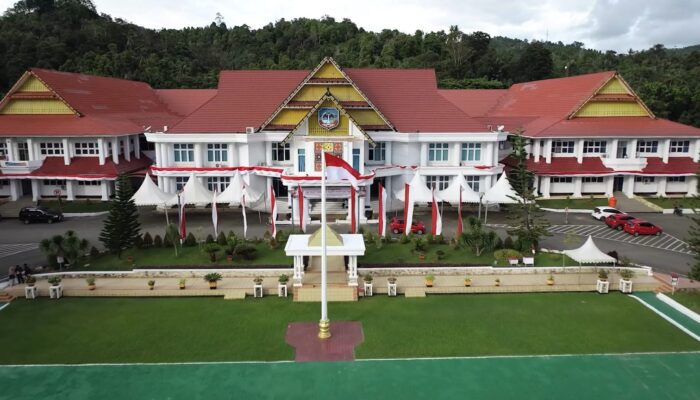 Kolaka Menjadi Salah Satu Kabupaten yang memiliki Standar Gaji Tertinggi di Sultra