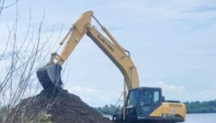 Meski Sudah Dilarang Polsek Poleang Barat, Pengolah Pasir Pantai Toari Bombana Tetap Eksis Merusak Pantai