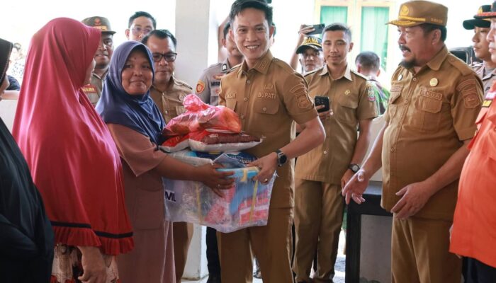 Bupati Konut Bersama Forkopomda Salurkan Bantuan Terdampak Angin Puting Beliung