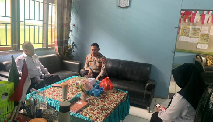 Modus Penipuan, Puluhan Orang Tua Siswa Histeris dan Panik 