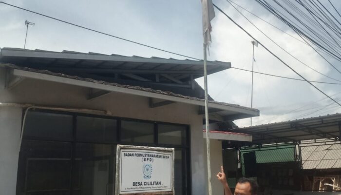 Bendera Merah Putih Sobek Berkibar di Desa Cililitan, UU Nomor 24 Tahun 2009 Dilanggar
