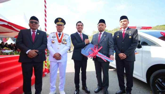 Momen HUT ke-81 RI, Bank Sultra Serahkan Bantuan Mobil Jenazah Gratis untuk RSUD Bahteramas