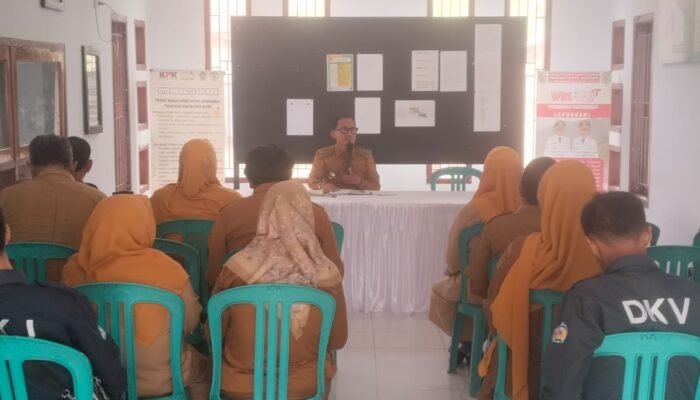 Camat Anggalomoare Tegaskan Disiplin Pegawai dan Kawal Pesan Bupati Konawe Terkait Percepatan Pencegahan Stunting