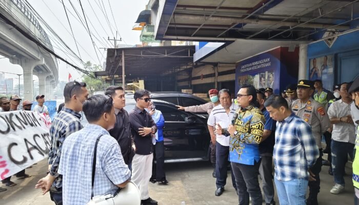 GPKP Geruduk Kantor DPD Demokrat Sumsel Tuntut Ketegasan Partai atas Pelanggaran Kode Etik